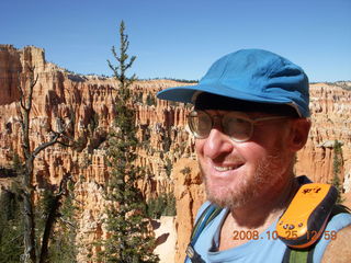 Bryce Canyon - Queens Garden hike - Adam