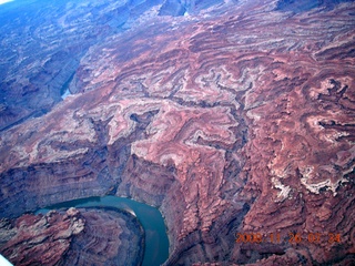 39 6ps. aerial - Canyonlands, cloudy dawn