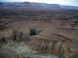 526 6ps. flying with LaVar - aerial - Utah backcountryside - Hidden Splendor area