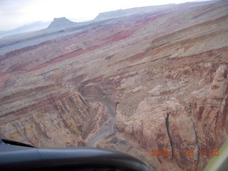 552 6ps. flying with LaVar - aerial - Utah backcountryside - Hidden Splendor canyon departure
