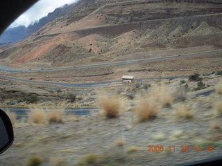 78 6pu. road to Canyonlands