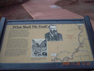 97 6pu. Canyonlands National Park - sign