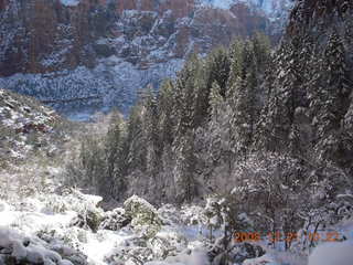84 6qm. Zion National Park - Emerald Pools hike