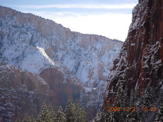 89 6qm. Zion National Park - Emerald Pools hike