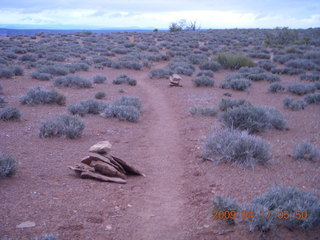 20 6uh. Canyonlands - Lathrop trail hike