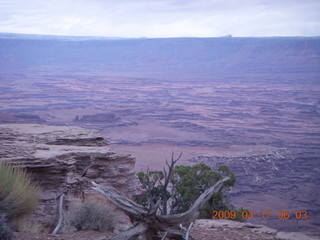 25 6uh. Canyonlands - Lathrop trail hike