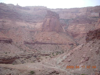 41 6uh. Canyonlands - Lathrop trail hike