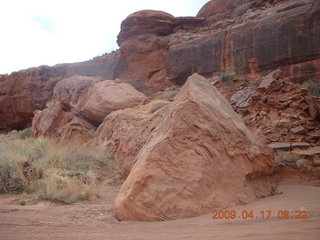 122 6uh. Canyonlands - Lathrop trail hike