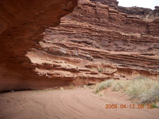 130 6uh. Canyonlands - Lathrop trail hike