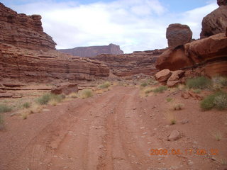139 6uh. Canyonlands - Lathrop trail hike