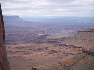 203 6uh. Canyonlands - Lathrop trail hike