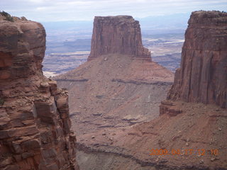 210 6uh. Canyonlands - Lathrop trail hike