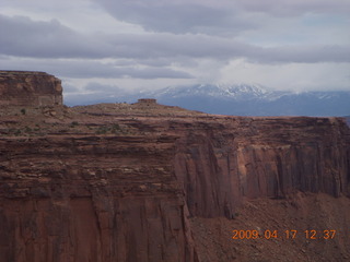 227 6uh. Canyonlands - Lathrop trail hike