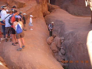 93 6uk. Arches National Park - Fiery Furnace hike - hikers