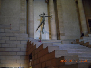 Philadelphia - Marriott sculpture