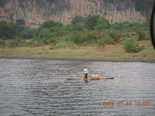 121 6xq. China eclipse - Li River  boat tour
