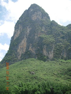 328 6xq. China eclipse - Li River  boat tour