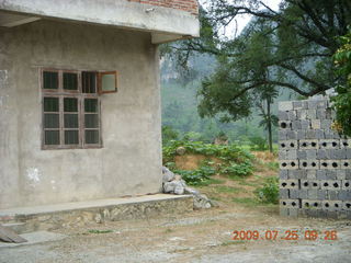 125 6xr. China eclipse - Yangshuo bicycle ride - walk to farm village