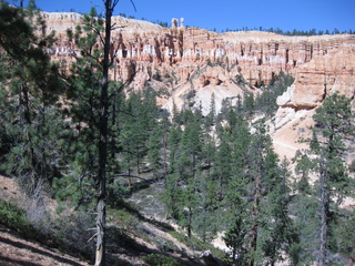 127 702. Bryce Canyon amphitheater hike