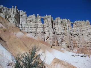 143 702. Bryce Canyon amphitheater hike