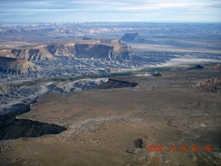 27 703. aerial - Utah