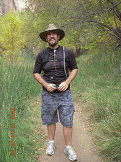 104 704. Escalante - Calf Creek trail - Neil