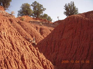 285 704. Escalante to Kodachrome - Panorama trail - Cool Cave area