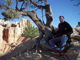 63 705. Bryce Canyon - Fairyland trail - Neil