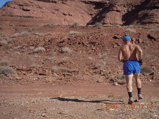 82 719. Hidden Splendor run - Adam running - back