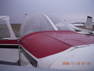 4 71d. N4372J at Canyonlands Airport (CNY) in the rain