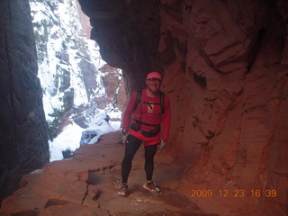 140 72p. Zion National Park - Observation Point hike - Adam