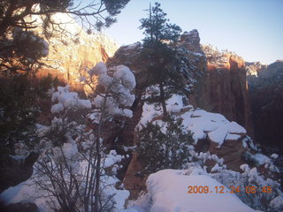 22 72q. Zion National Park - Angels Landing hike