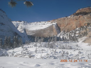 96 72q. Zion National Park - west rim hike