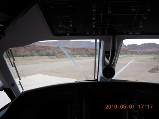 178 771. Tangri-la (UT68), Caveman Ranch - Pilatus from the inside