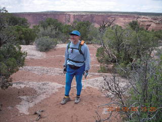 157 772. Dead Horse Point hike - Adam