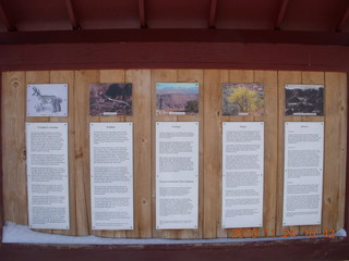 17 7dq. Moab trip - drive to Canyonlands Needles - overlook signs