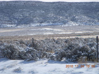 25 7dq. Moab trip - drive to Canyonlands Needles snow covered road