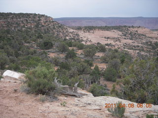 18 7j8. dirt road drive to Anticline Overlook