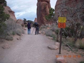 17 7j9. Arches Devil's Garden hike signs
