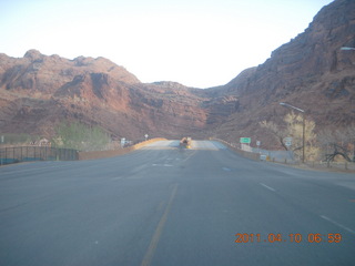 4 7ja. drive to CNY - new dual bridge over the Colorado River