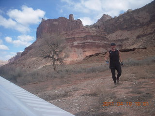 73 7ja. Mexican Mountain airstrip run - Adam (tripod)