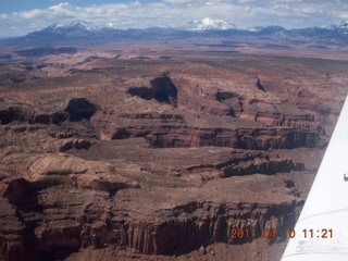 172 7ja. aerial - Dirty Devil to Hite