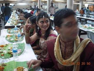 213 7kn. India - Randeep pre-wedding - Sahi and Randeep eating