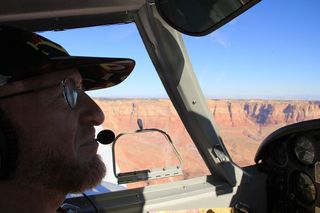 Ruhil pictures - Adam flying N8377W in Marble Canyon