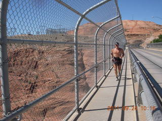 Page Airport (PGA) to Wahweap Marina run - Glen Canyon Dam Bridge - warning sign