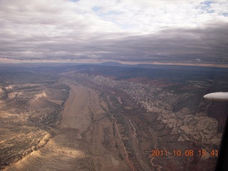 169 7q8. aerial - Utah - reef