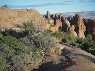 19 7q9. Arches National Park - Devil's Garden hike