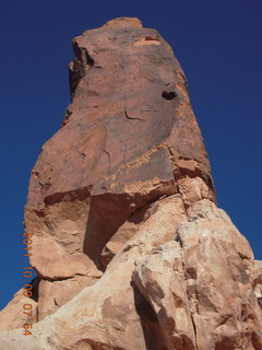 32 7q9. Arches National Park - Devil's Garden hike - Dark Angel