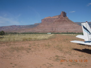 252 7qa. Hubbard-Gateway airstrip - tail of N8377W