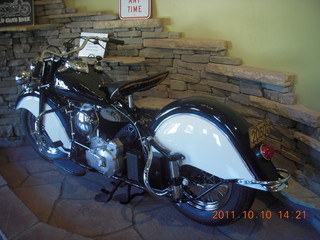 290 7qa. Hubbard-Gateway airstrip resort - Indian motorcycle